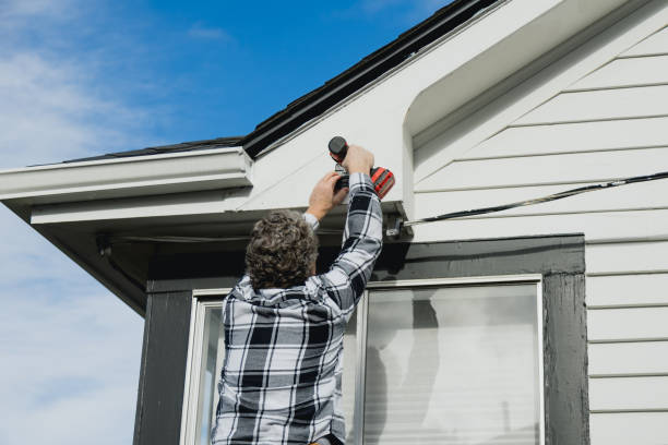 Siding Removal and Disposal in Holley, FL